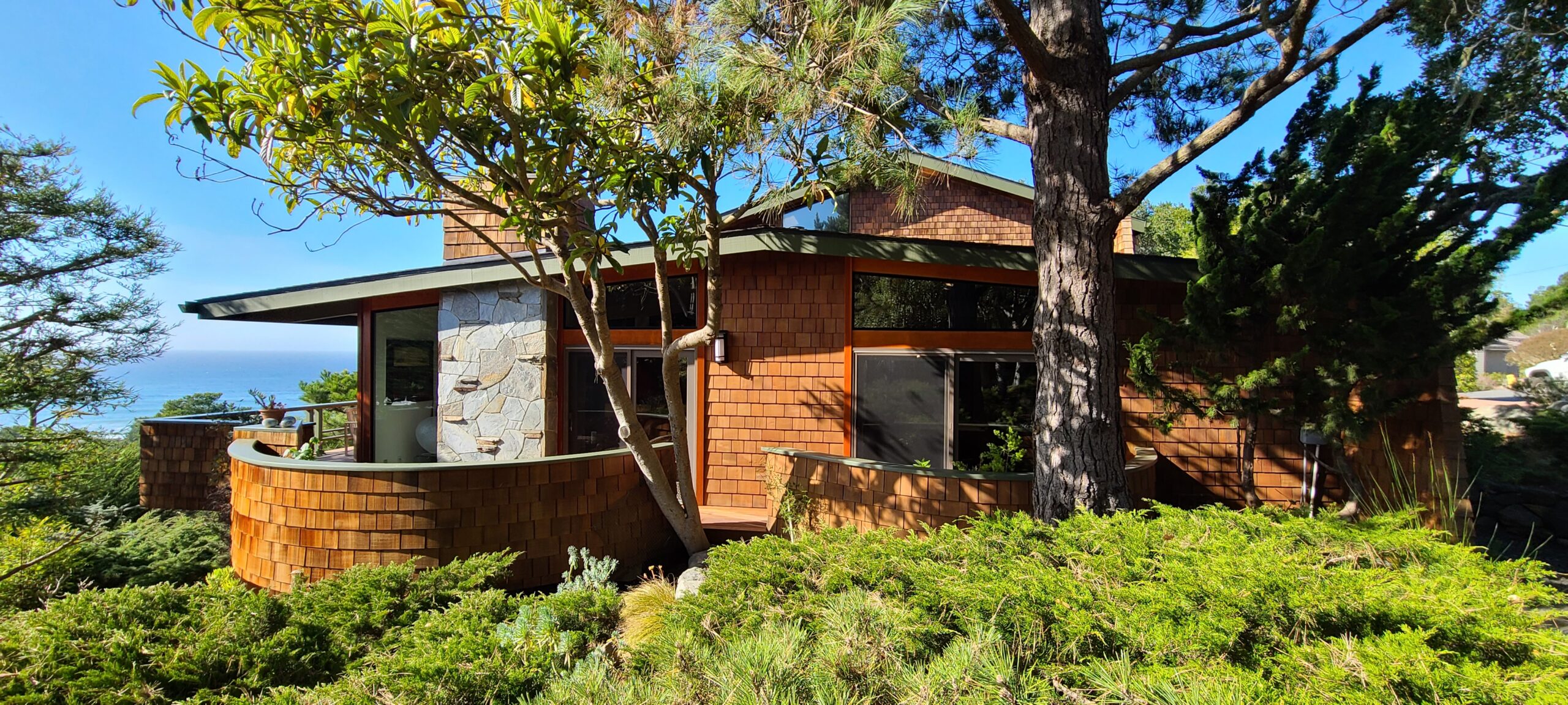 Stain and paint finish project by Bruce Owens Painting on a coastal home